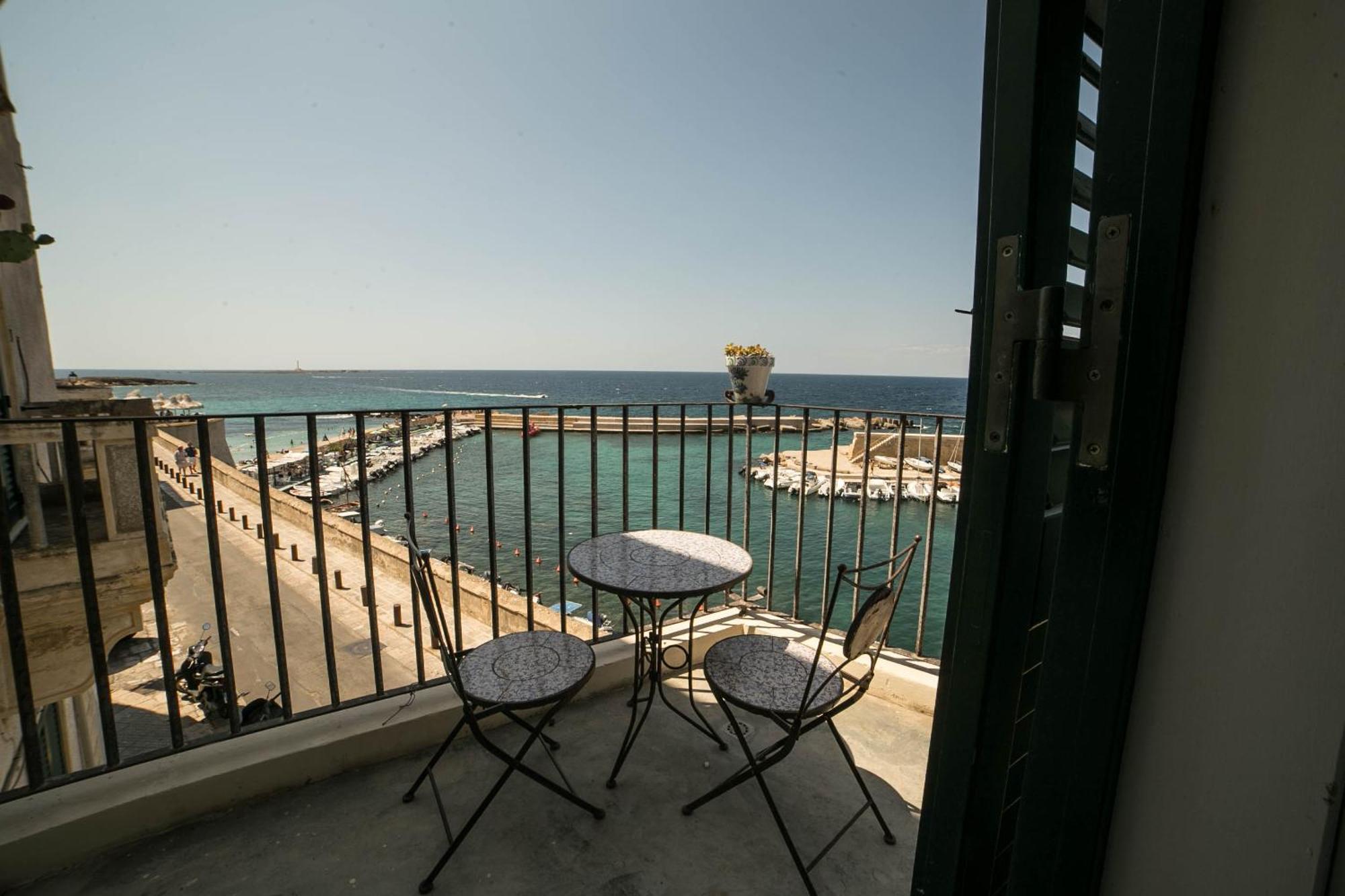 Вілла 4 Balconi House-San Gregorio Palazzo Unico Vista Mare Галліполі Екстер'єр фото